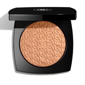 CHANEL - Limited Edition Warm Gold Illuminating Powder